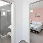 Casa Di Billy Willa Halikounas