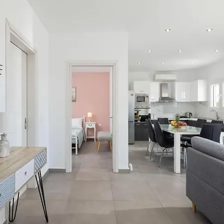 Casa Di Billy Halikounas