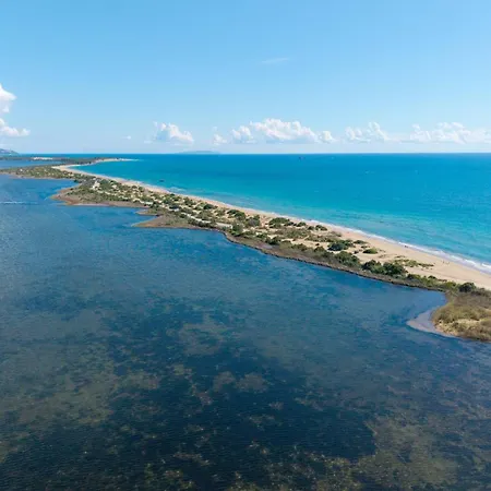 Casa Di Billy Halikounas